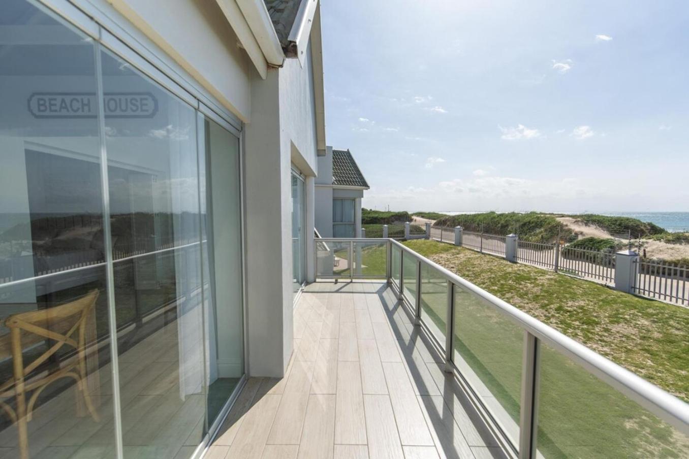 Luxury On The Beach Port Elizabeth Bagian luar foto