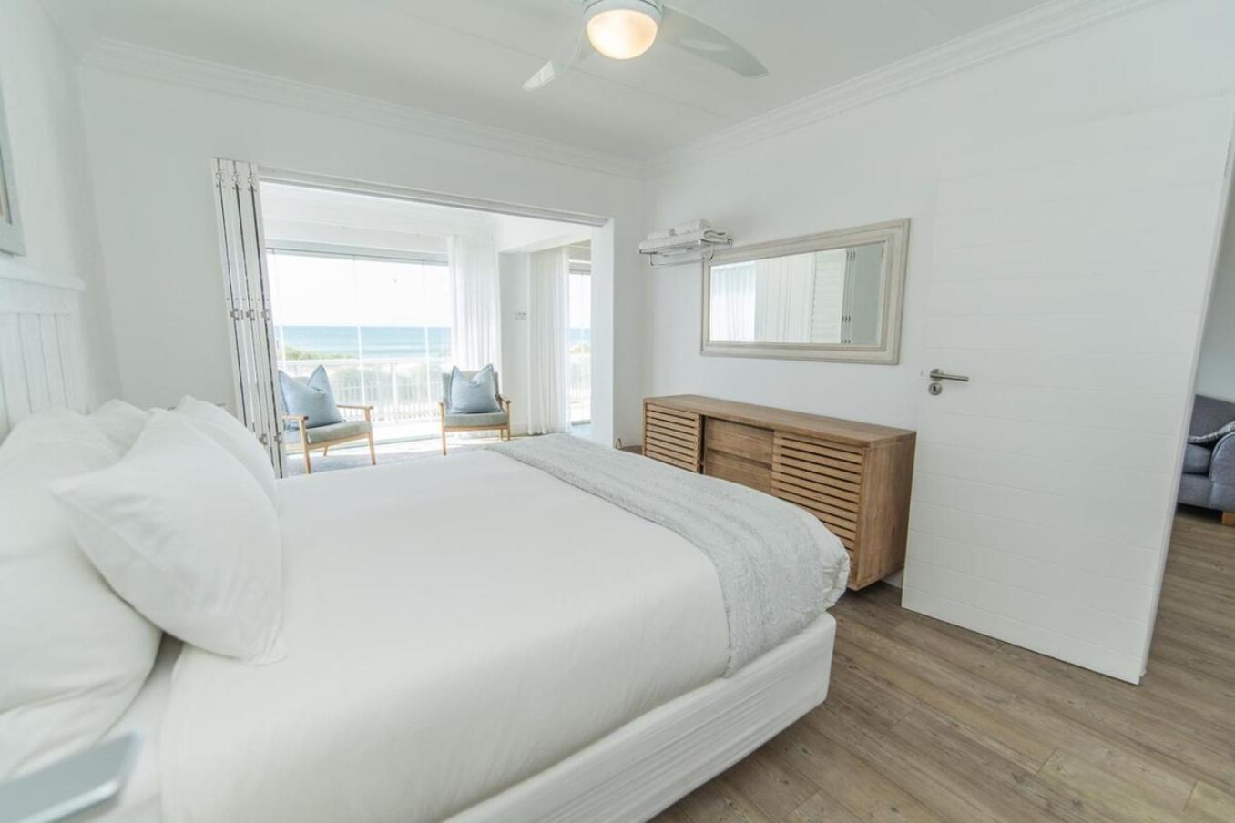 Luxury On The Beach Port Elizabeth Bagian luar foto